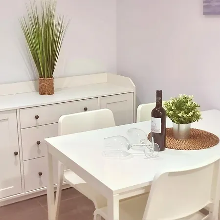 El Comienzo Apartment *